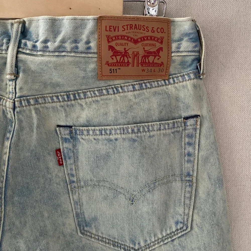 Levis 511 Light Wash Denim Jeans Mens 34x30 Light Blue Cotton